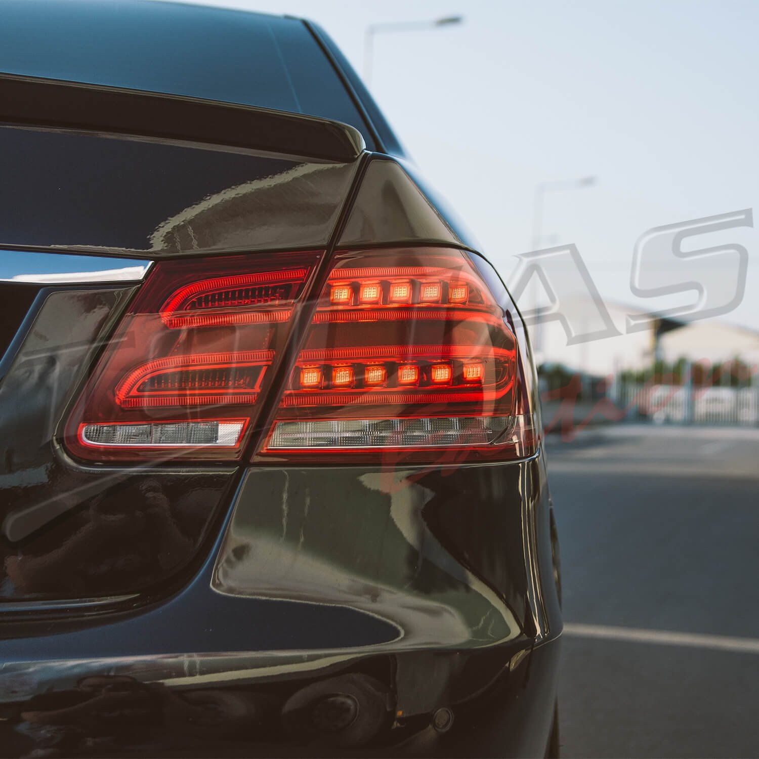 MERCEDES E CLASS W212 1316 LED OUTER RIGHT TAIL LIGHT